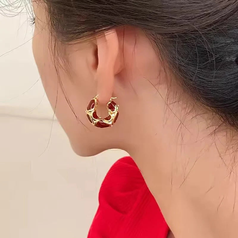 EMILY - ELEGANT GOLD EARRINGS