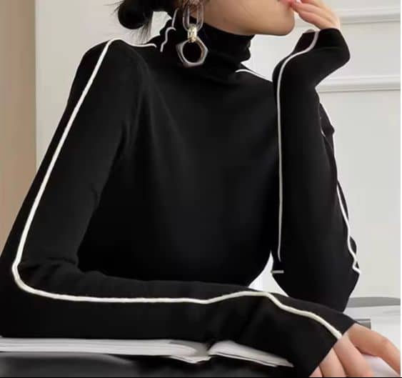 LOLA – JERSEY CUELLO ALTO ENTALLADO LISO