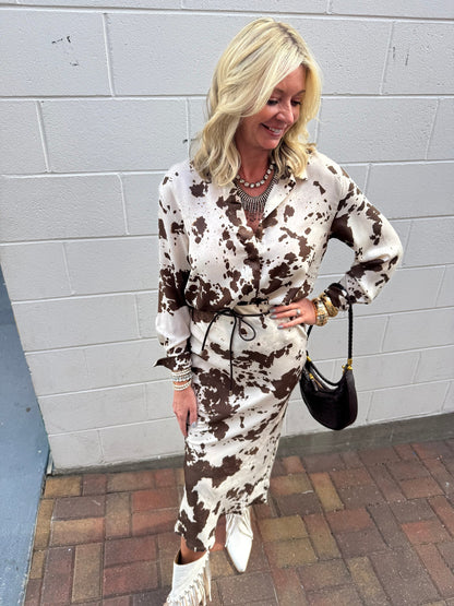 MARGA –  CONJUNTO CAMISA SATINADA Y FALDA