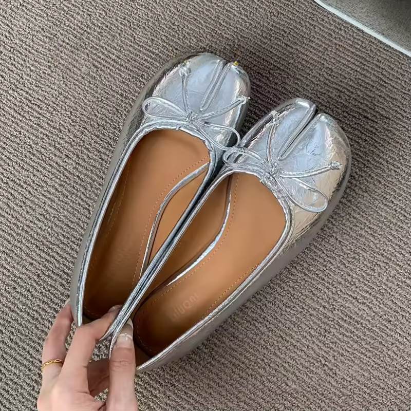 BEATRIZ - ZAPATOS PLANOS TABI CON LAZO