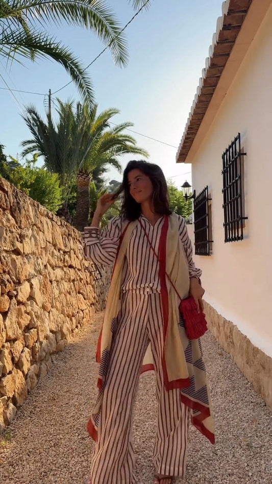 AMELIA- BLOUSE, TROUSERS, AND VEST SET AS A GIFT