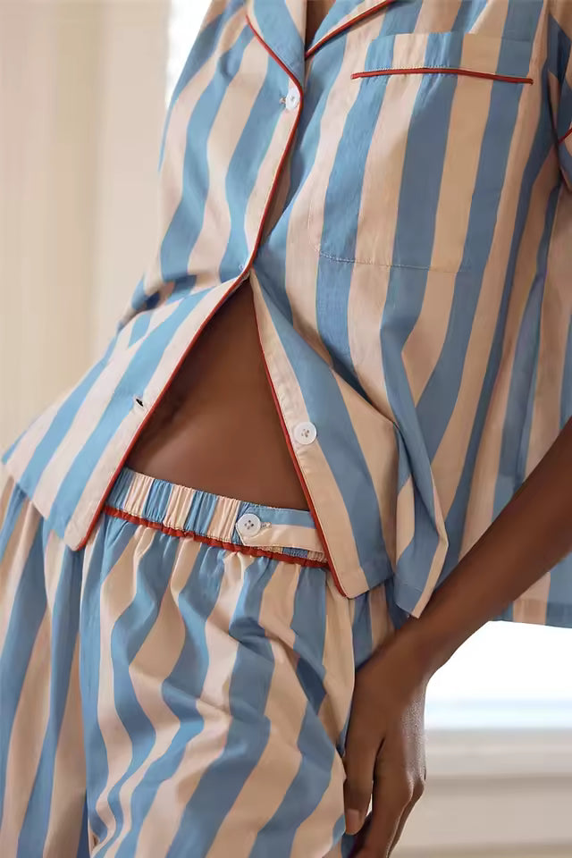 BERTA – PIJAMA CAMISA RAYADA Y PANTALÓN