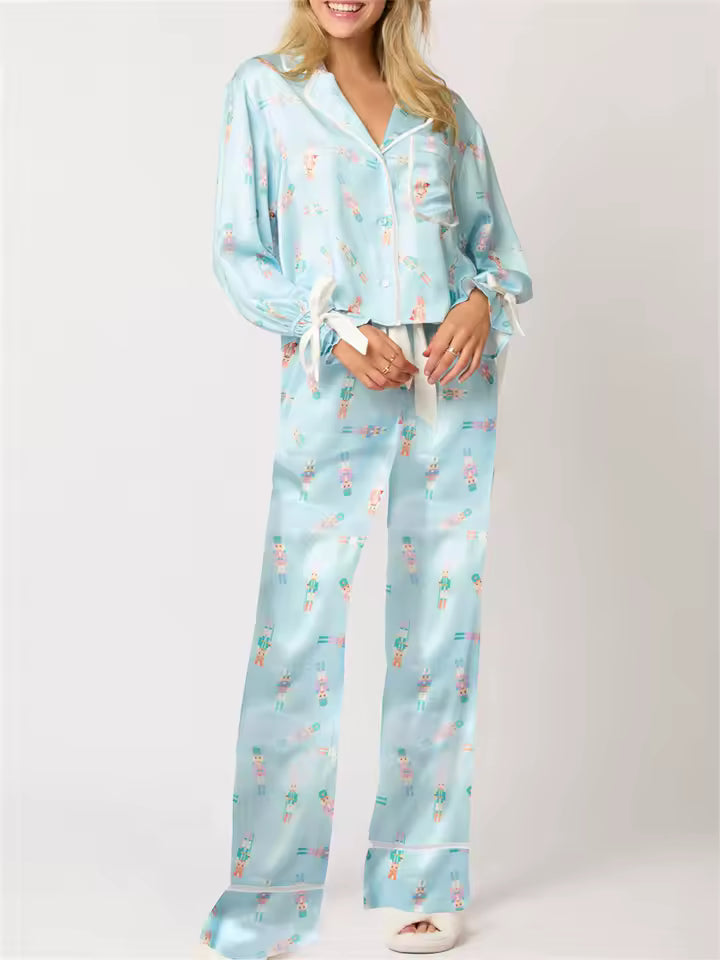 YARA – PIJAMA NAVIDEÑA SATINADA